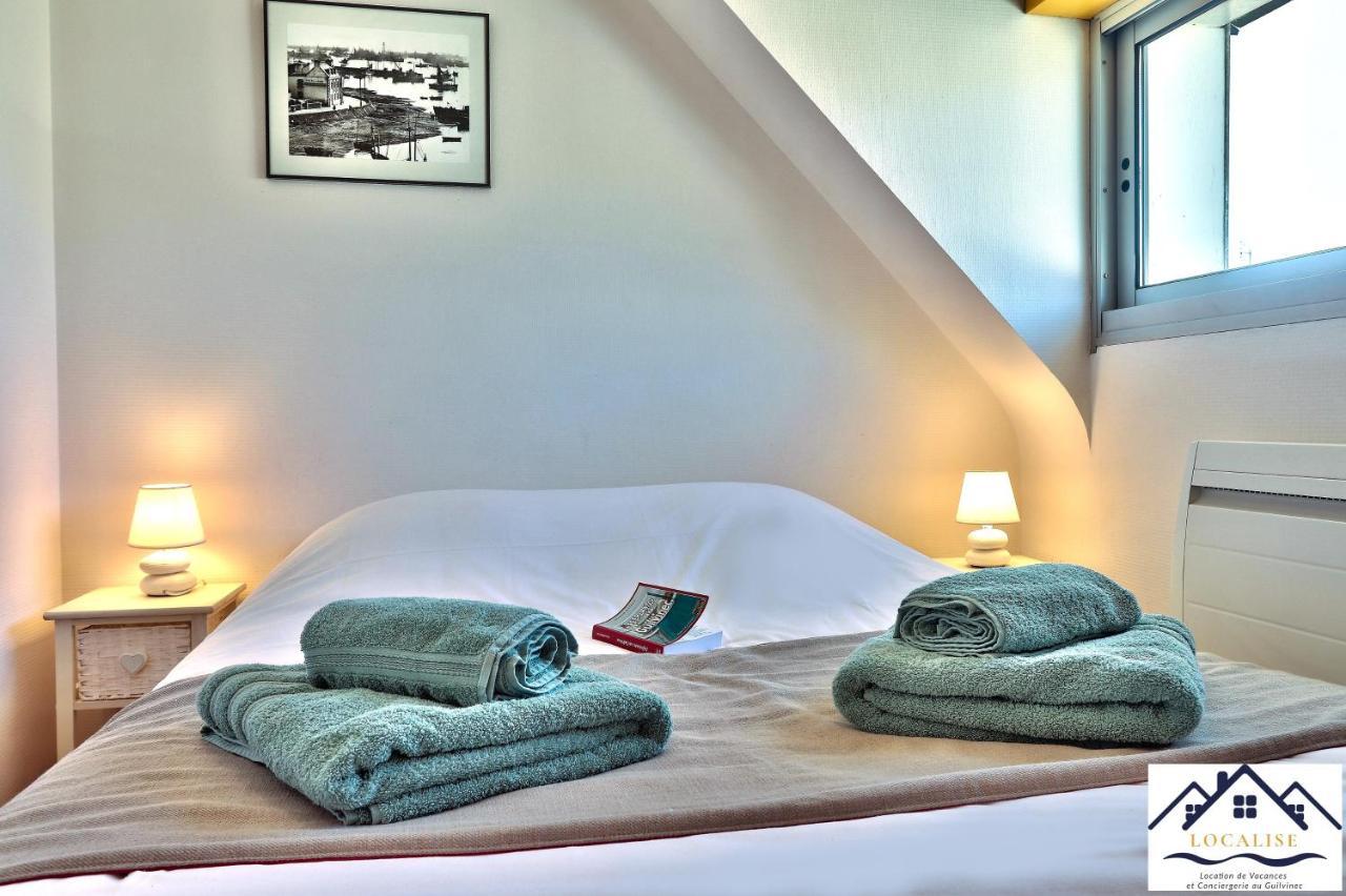 LocaLise - La Maison du pêcheur au Guilvinec - Chambres vue mer - A 20m de la mer située à la pointe de Men Meur - Tout à pied, plage, port, centre, commerces, marché - Wifi inclus - Linge de lit inclus - Jardin clos - En option , ménage et serviette Exterior foto
